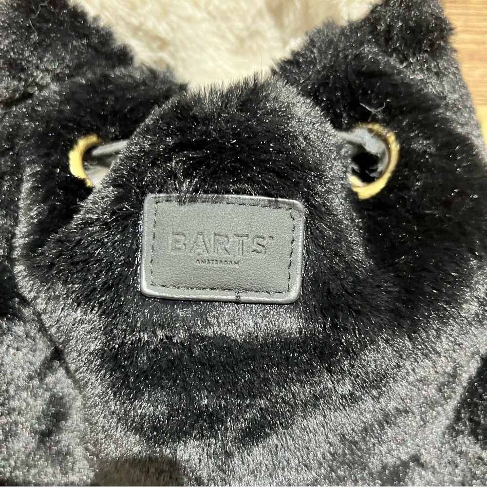 Barts Fuzzy Bucket Bag - Picture 2 of 9